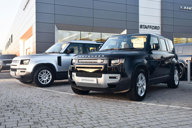 7 Luxury Car Rental Tips For a Stress-Free Vacation