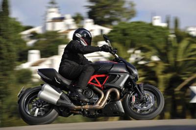 Duacti Diavel: Luxury, Power and Style