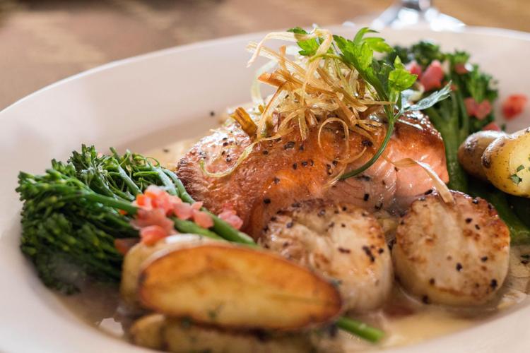 Au Revoir Restaurant in Hillcrest