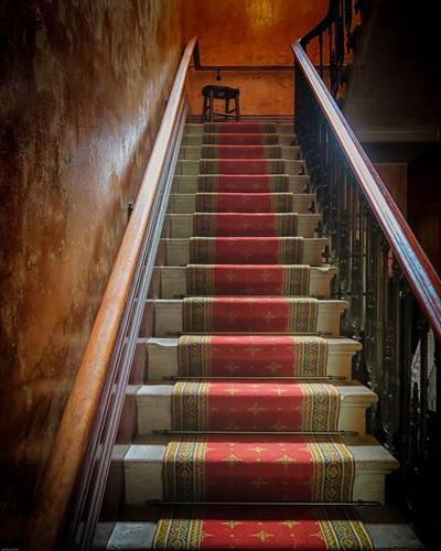 7 Brilliant Ways to Elevate Your Home's Staircase Interior Design