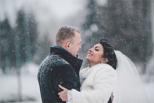 Easy-To-Follow Winter Wedding Ideas