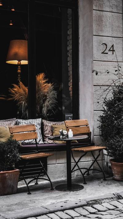 Commercial Cleaner's Handbook: Caring for Outdoor Seating Areas