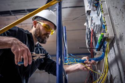 The Benefits of Hiring a Licensed Residential Electrician Services for Your Home