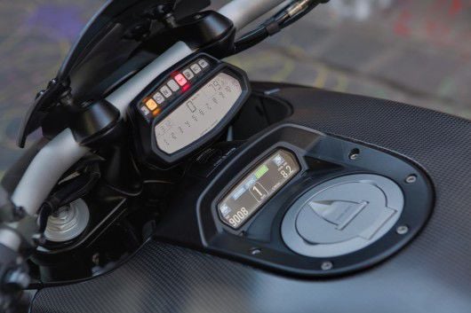 Duacti Diavel: Luxury, Power and Style