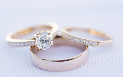What's the difference between wedding bands vs wedding rings and how to choose them wisely