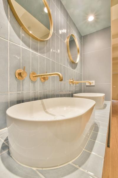 From Lead Pipes to Luxury Fixtures: Plumbing Transformations for Heritage Homes