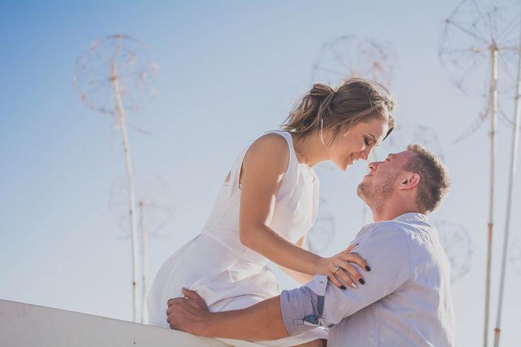 Tips to Help Couples Match Without Looking too Matchy