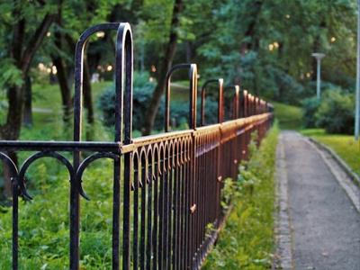 How Much Does a Fence Franchise Cost and Is It Worth It?