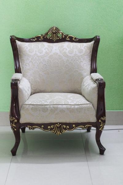 How to Transform Old Furniture and Give It a Fresh New Look