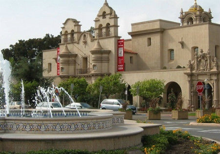Macy's San Diego Museum Month Pumps Culture into February