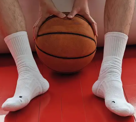 A Guide to Buying the Best Basketball Socks
