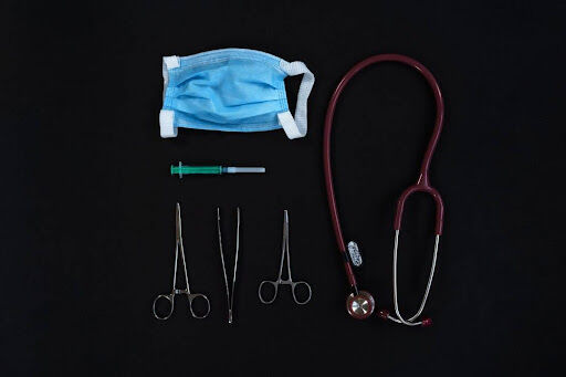 Things You Need to Consider Before Going Under the Knife