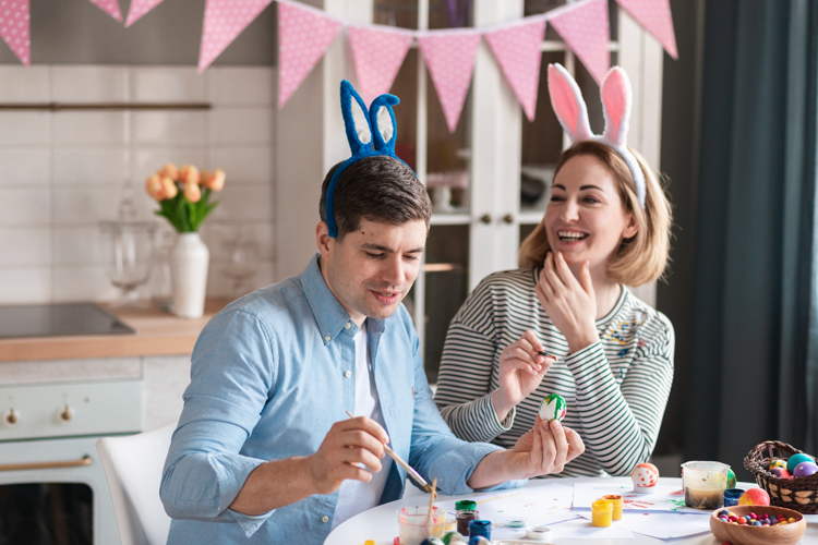 Hosting a Grand Family Easter Party: 8 Tips for a Stress-free Celebration