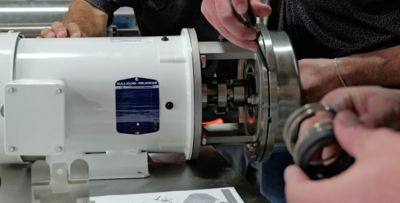 Why Monitoring Pressure Stops Early Pump Seal Deterioration