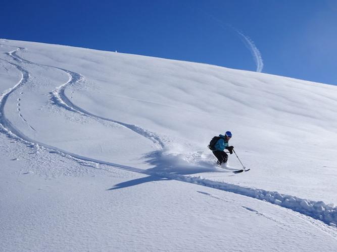 Top 5 Ski Resorts in California for Beginners