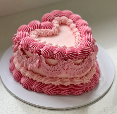 How to Make Your Celebrations Memorable with a Heart-Shaped Cake