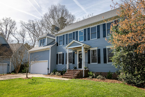 How to Quickly Fix Your Roof: Essential Contracting Tips You Need to Follow