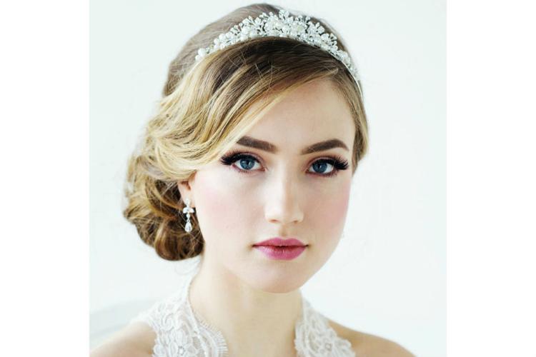 Get Your Wedding Headpiece in the Game