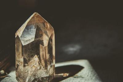 Healing Crystals 101: Types of Crystal Gemstones & Their Benefits
