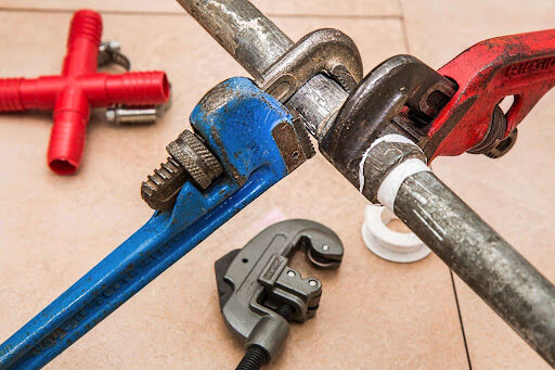 How to Choose the Right Plumber for Your Home
