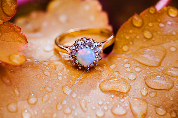 5 Engagement Ring Trends To Obsess Over