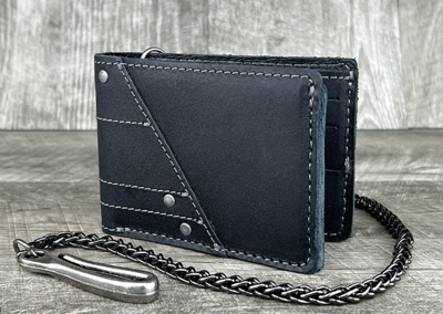 Ditch the Bulky Wallet! The Smart Way to Carry Your Essentials