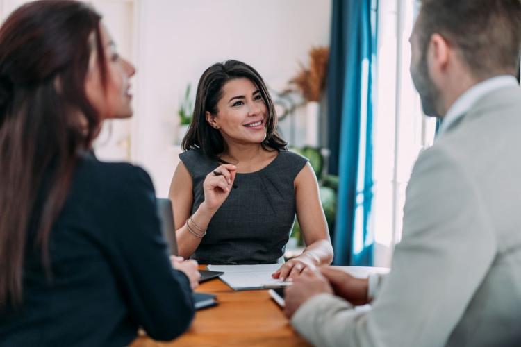 When to Hire a Deportation Lawyer: A Guide to Removal Proceedings