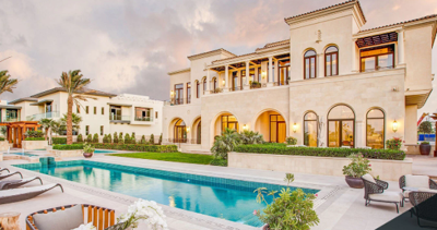 Sky-High Living or Beachfront Bliss? Discover Which Dubai Luxury Property Suits You Best