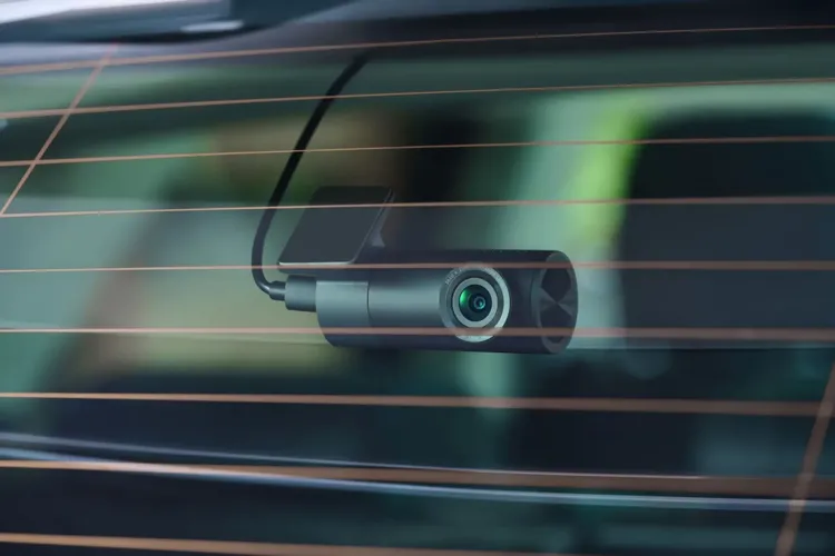 70mai rear dash camera installed near a vehicle's rear window.