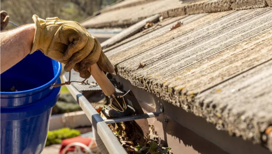 5 Steps to Cleaning your Gutters like a Professional