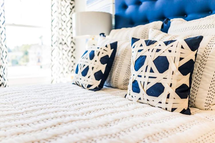 AFFORDABLE AND UNIQUE ENGAGEMENT GIFT