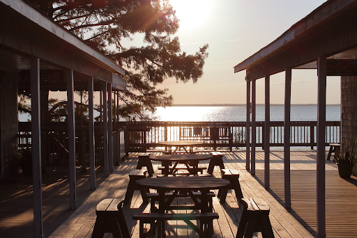The Benefits of Adding a Deck to Your Outdoor Space