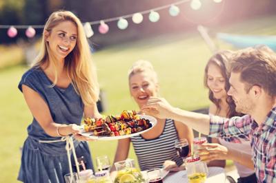 How to Throw a Thrilling Backyard Party