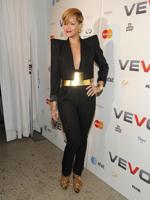 We Have Learned Some Evergreen Fashion Lessons From Rihanna!