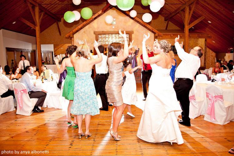 Band or DJ at Your Wedding? The Debate Continues