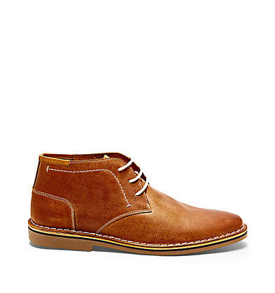 Steve Madden Brings Style to Summer