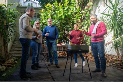 Host a pest-free backyard party this summer