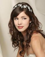 Get Your Wedding Headpiece in the Game