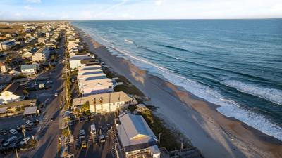 Moving On, But Never Leaving: Why Homeowners Sell and Stay Nearby