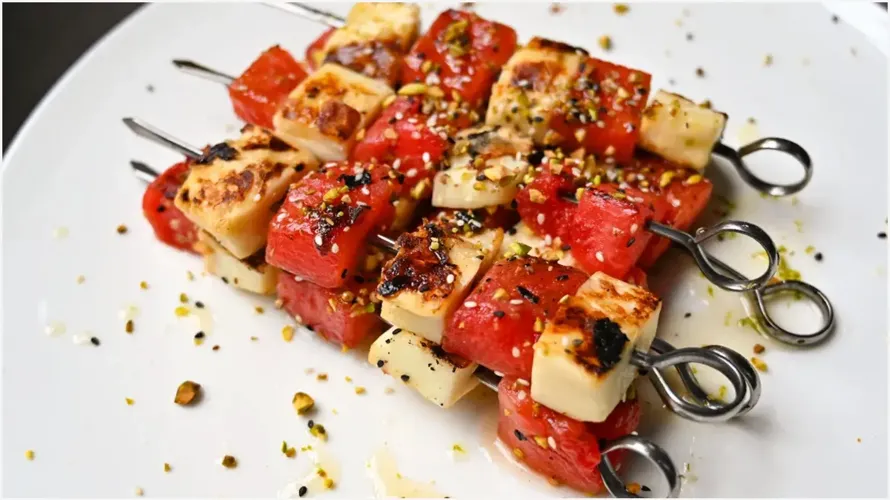 The Art of the Late-Summer Outdoor Dinne