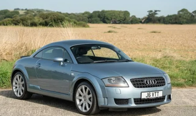 Why Compact Sedans are Perfect for Daily Urban Driving: Key Insights