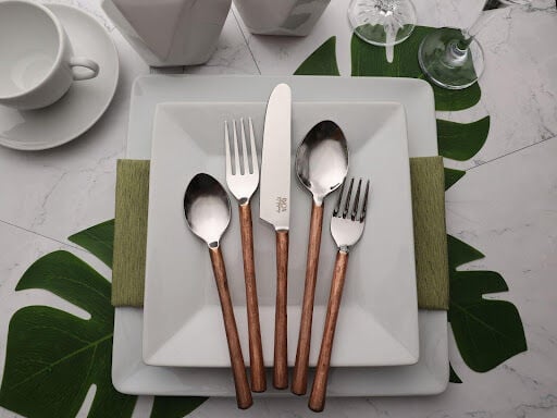 Why Buy Silverware Online? Tips For Choosing Beautiful Handcrafted Flatware