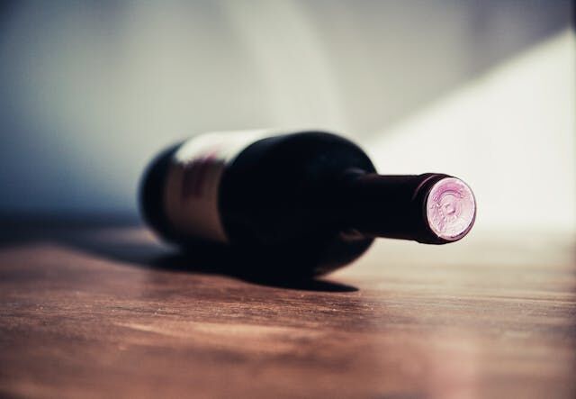 A Guide for Keeping Wine Cool in the Heat at Home or On the Go
