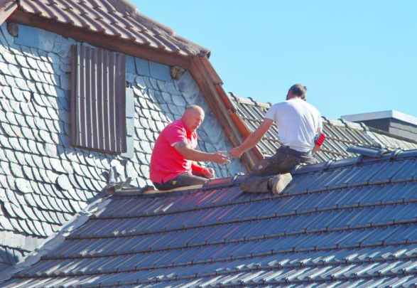 Reinforcing Your Roof: Useful Tips From the Pros