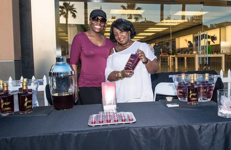 Photos by Henh Chenh