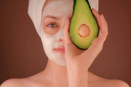Expert Tips for Achieving Healthy and Youthful-Looking Skin