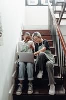 4 Ways to Help a Friend Who's in Jail
