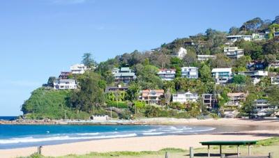 4 Reasons To Buy Real Estate in Australia