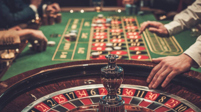 Is There a Right Age to Stop (or Start) Playing Online Casino Games?