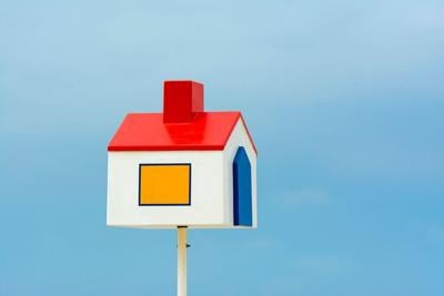 Short Sale vs. Cash Sale: Comparing Two Ways Out of a Foreclosure